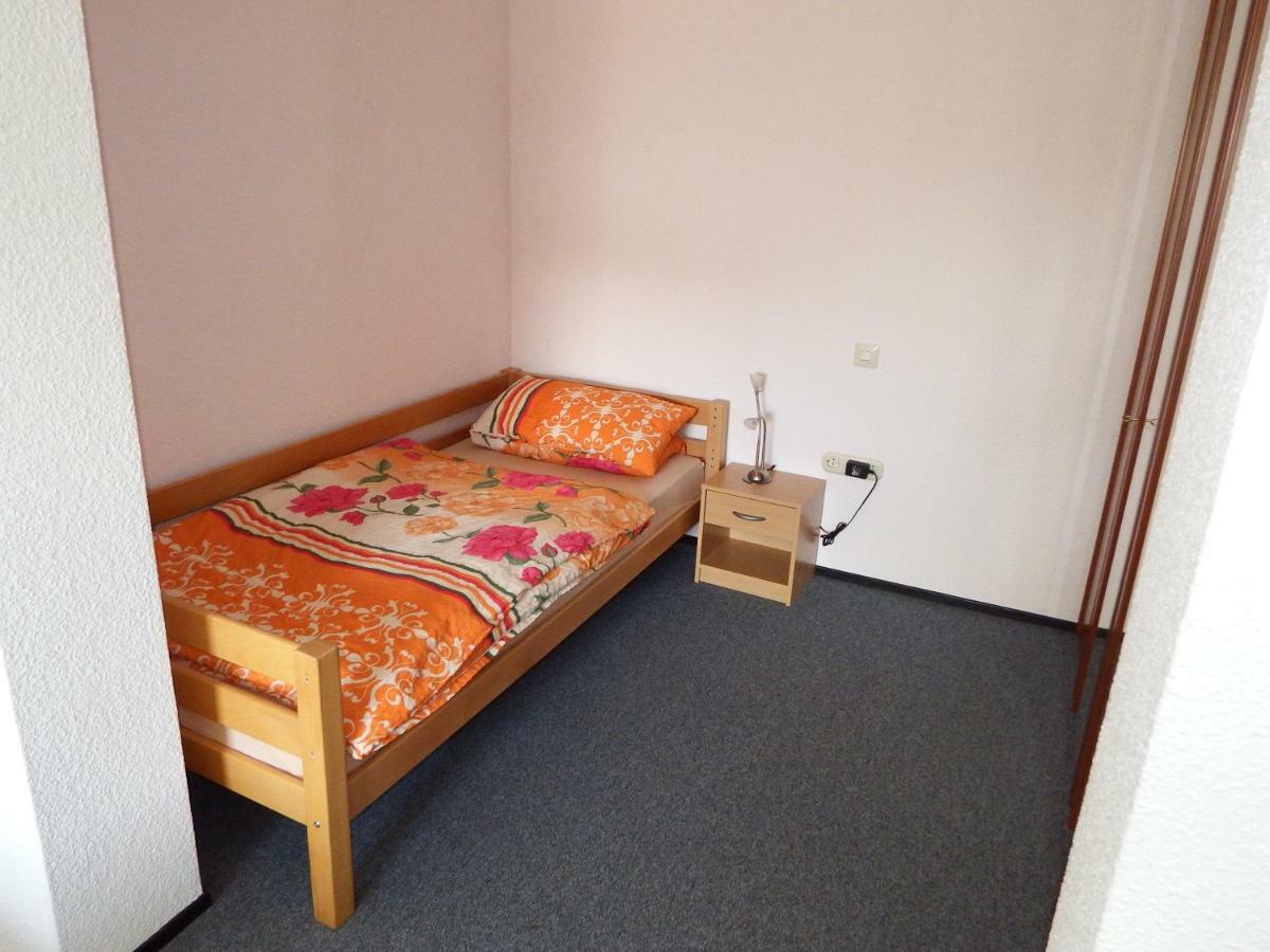 Nette Ferienwohnung Mit Eigenem Eingang Und Sonnenterrasse Идштайн Экстерьер фото