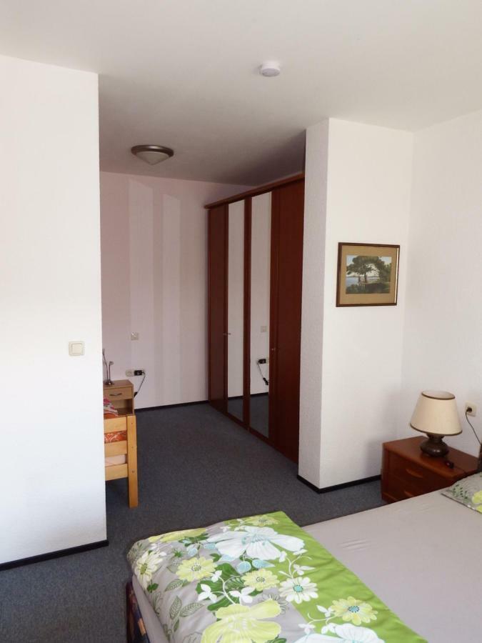 Nette Ferienwohnung Mit Eigenem Eingang Und Sonnenterrasse Идштайн Экстерьер фото